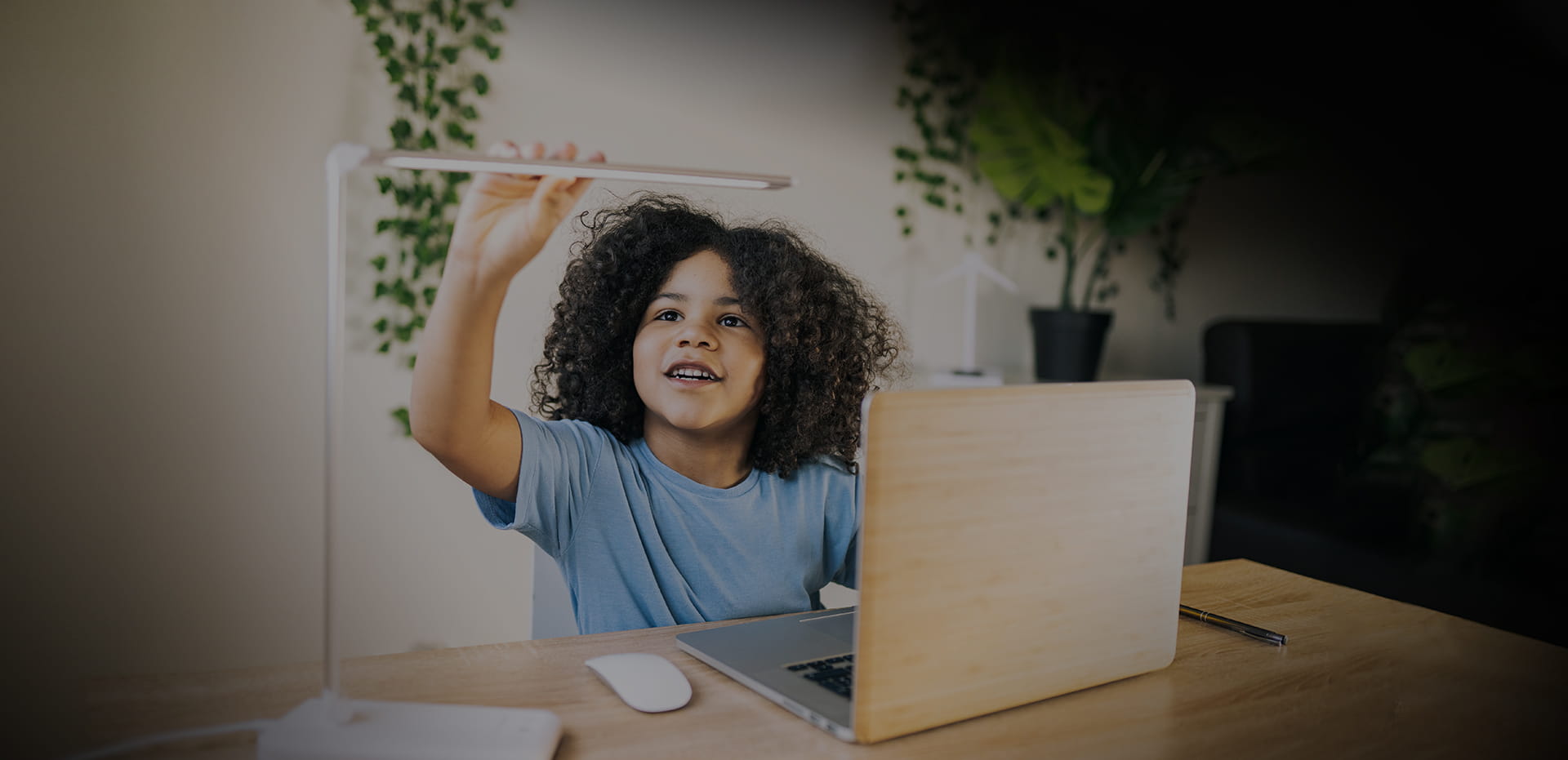 Cixi Xiaochao Electrical Appliance Co.,Ltd.